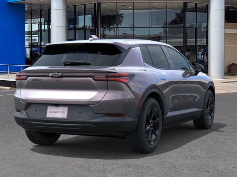 New 2026 Chevrolet Equinox EV LT w/ Midnight Package image 4