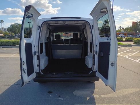 Used 2020 Nissan NV200 S w/ Back Door Glass Package image 11
