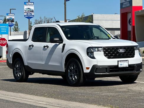 New 2025 Ford Maverick XLT image 10