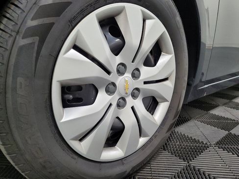 Used 2015 Chevrolet Cruze LS FWD image 31