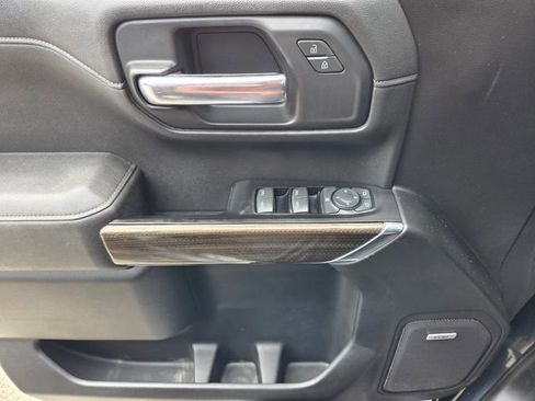 Used 2019 Chevrolet Silverado 1500 RST image 23