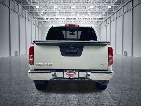 Used 2021 Nissan Frontier SV RWD image 9