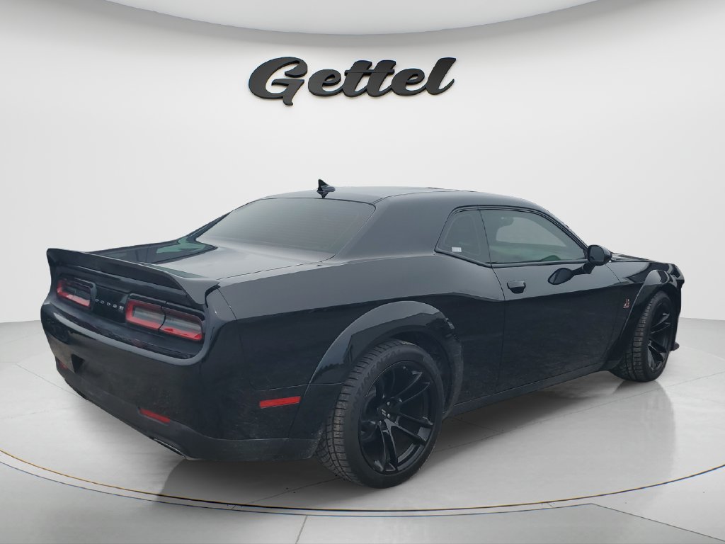 Used 2021 Dodge Challenger R/T Scat Pack RWD image 4