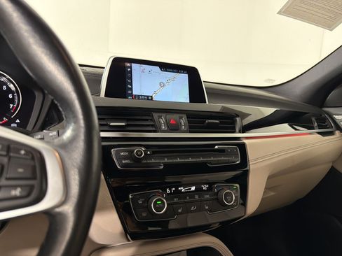 Used 2018 BMW X2 sDrive28i w/ Convenience Package FWD image 19