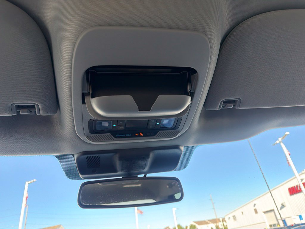 Used 2025 Ford F150 Lightning Flash AWD/4WD image 39