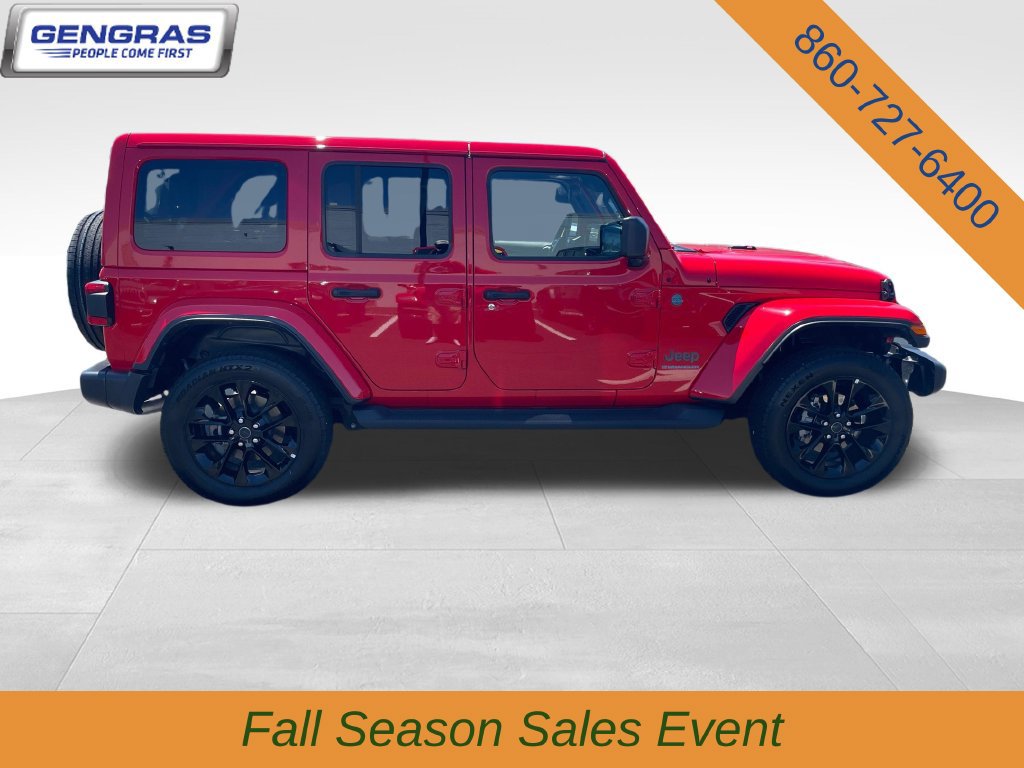 Used 2025 Jeep Wrangler Unlimited Sahara AWD/4WD image 10