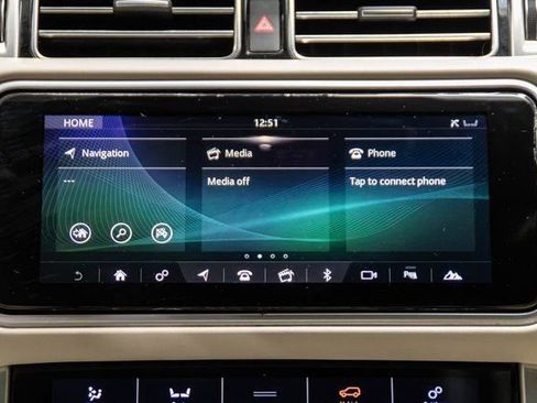 Used 2018 Land Rover Range Rover HSE image 9