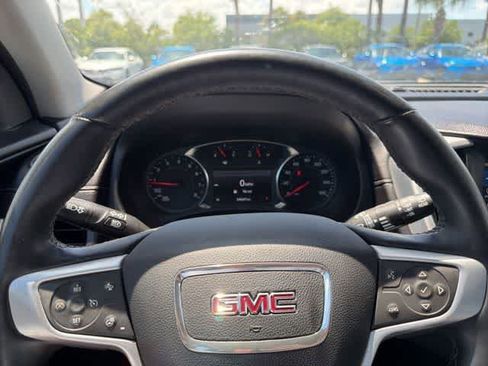 Used 2023 GMC Terrain SLT FWD image 32