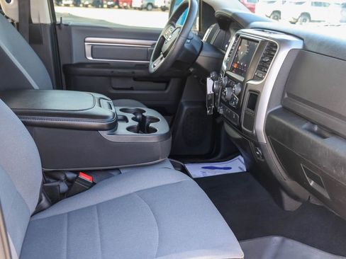 Used 2022 RAM 1500 Classic SLT w/ Electronics Group AWD/4WD image 16