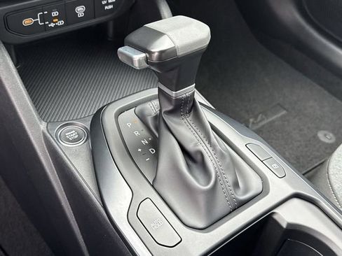 Used 2025 Kia K4 LXS image 14