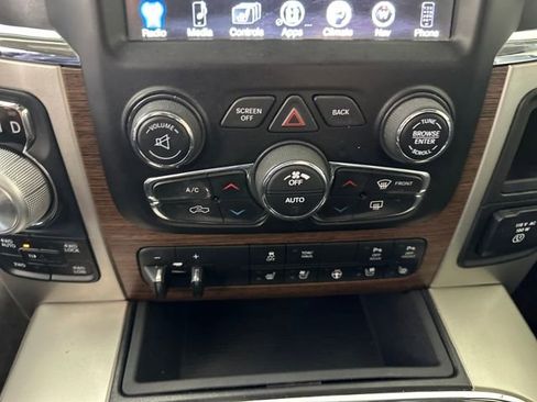 Used 2017 RAM 1500 Laramie w/ Convenience Group image 23