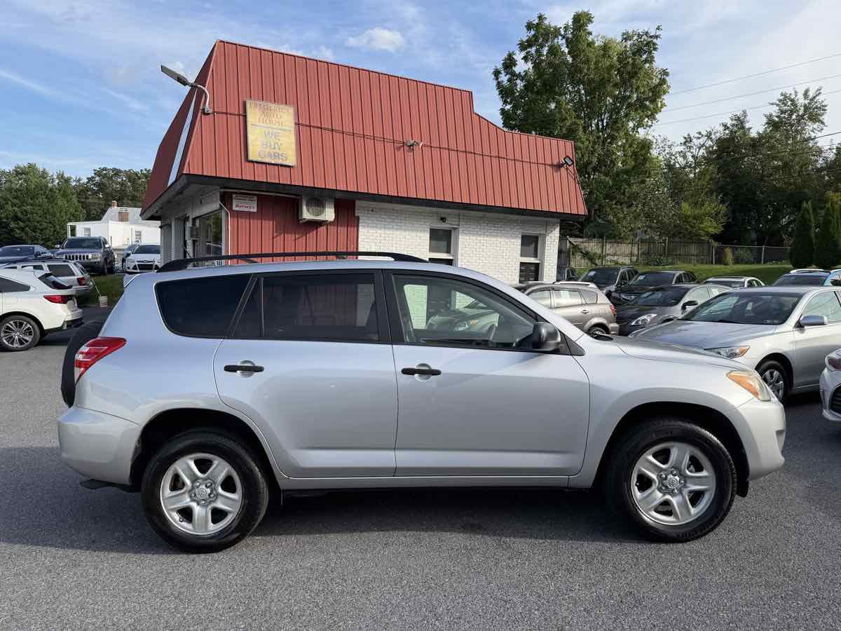 Used 2011 Toyota RAV4 2WD w/ Base L4 Extra Value Pkg image 8