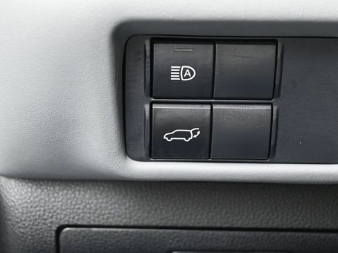 Used 2021 Toyota Highlander XLE image 15