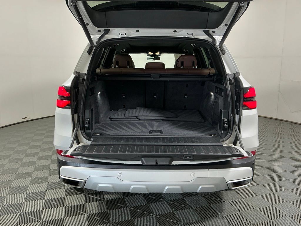 Certified 2024 BMW X5 xDrive40i w/ Premium Package AWD/4WD image 28