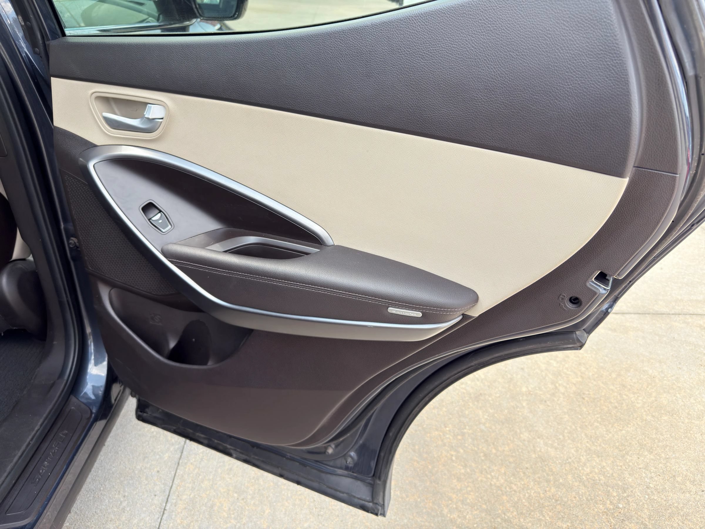Used 2017 Hyundai Santa Fe Sport FWD image 25