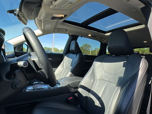 Certified 2025 INFINITI QX60 Sensory image 13