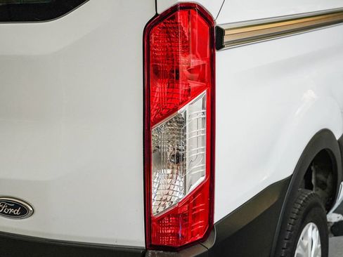 Used 2025 Ford Transit 250 Low Roof w/ Exterior Upgrade Package RWD image 7