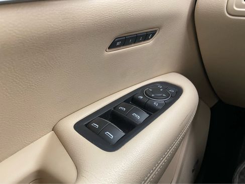 Used 2019 Cadillac XT5 Luxury image 36