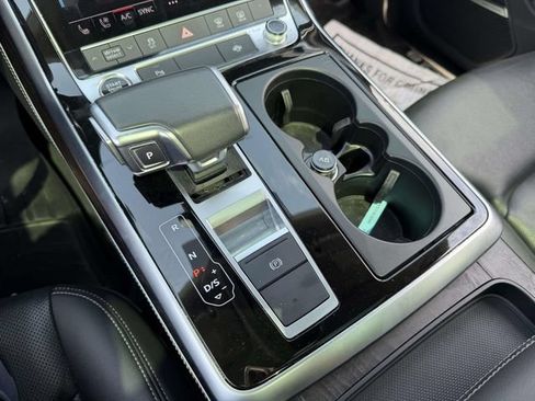 Used 2023 Audi Q8 Premium Plus w/ Premium Plus Package AWD/4WD image 19