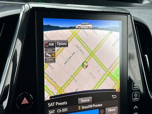 Used 2017 Toyota Prius Prime Advanced w/ Carpet Mat Package image 18