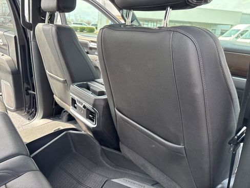 Used 2024 Chevrolet Silverado 1500 High Country w/ High Country Premium Package AWD/4WD image 25