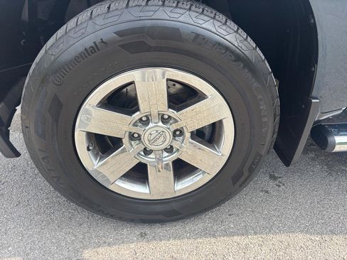 Used 2013 Nissan Titan SV w/ SV Value Truck Pkg AWD/4WD image 9