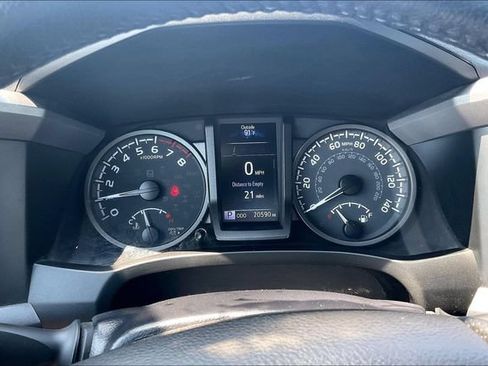 Used 2023 Toyota Tacoma TRD Off-Road AWD/4WD image 13