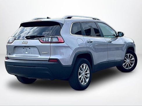 Used 2021 Jeep Cherokee Latitude Plus AWD/4WD image 3