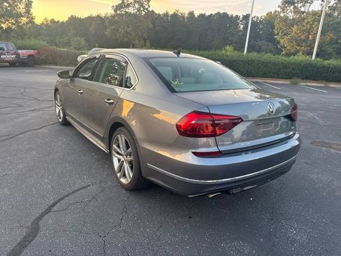 Used 2017 Volkswagen Passat 1.8T R-Line FWD image 7