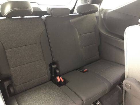 New 2026 Chevrolet Traverse LT w/ Midnight/Sport Edition image 24