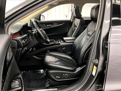 Used 2021 Lincoln Nautilus Reserve image 21