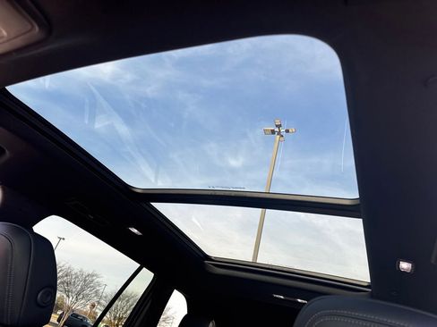 New 2026 Buick Enclave Sport Touring w/ Power Package image 17