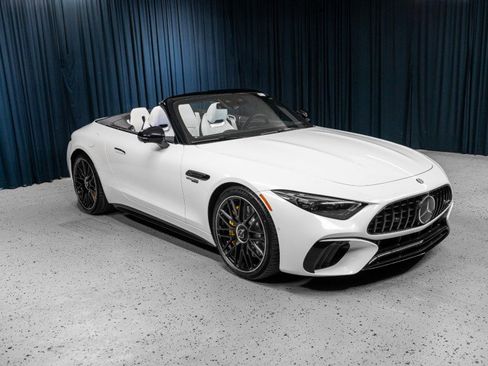 New 2026 Mercedes-Benz SL 63 AMG 4MATIC image 4