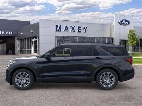 Used 2026 Ford Explorer Active w/ Active Comfort Package AWD/4WD image 3