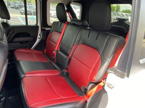 Used 2023 Jeep Wrangler Unlimited Rubicon 4xe image 25