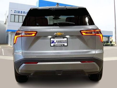 New 2026 Chevrolet Equinox LT w/ Convenience Package II image 4