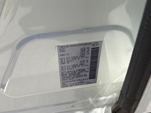 Used 2025 Nissan Pathfinder S FWD image 14