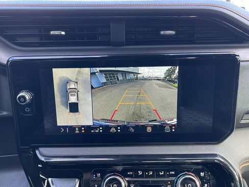 New 2026 GMC Sierra 1500 AT4 w/ AT4 Premium Package AWD/4WD image 15