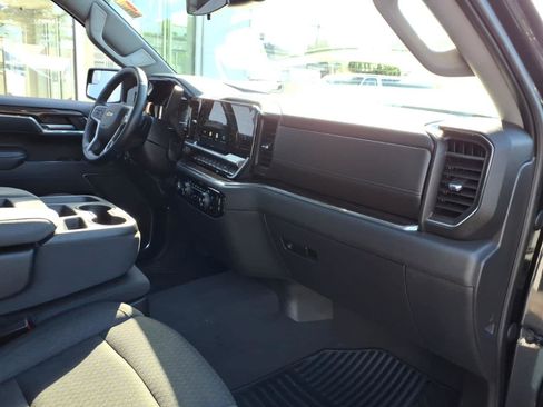 Used 2023 Chevrolet Silverado 1500 LT AWD/4WD image 20