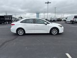 Used 2022 Toyota Corolla LE image 4