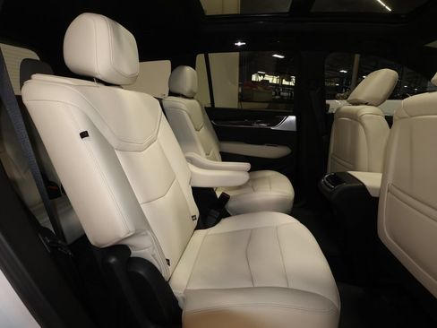 Used 2024 Cadillac XT6 Sport w/ LPO, Floor Liner Package AWD/4WD image 26