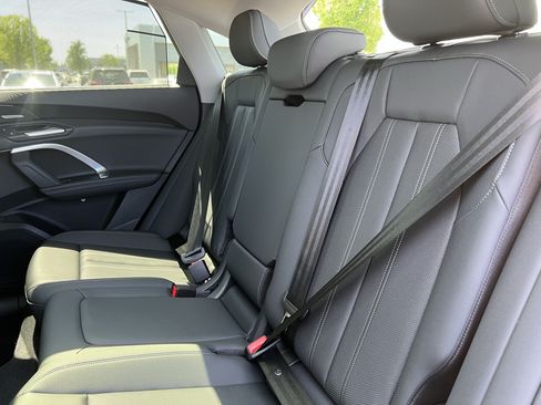 Used 2026 Audi Q5 Premium Plus w/ Premium Plus AWD/4WD image 33