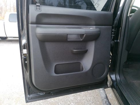 Used 2011 GMC Sierra 2500 SLE w/ SLE Preferred Package image 18