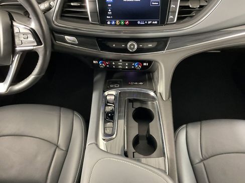 Used 2024 Buick Enclave Premium image 15