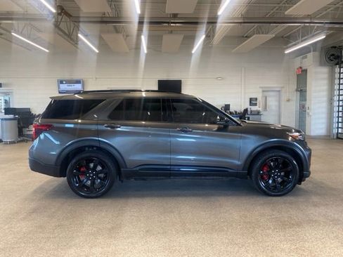 Used 2020 Ford Explorer ST w/ ST Street Pack AWD/4WD image 4