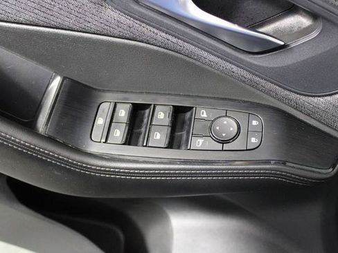 Certified 2022 Nissan Rogue SV FWD image 23
