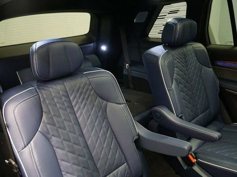 New 2026 Cadillac Vistiq Premium Luxury AWD/4WD image 20