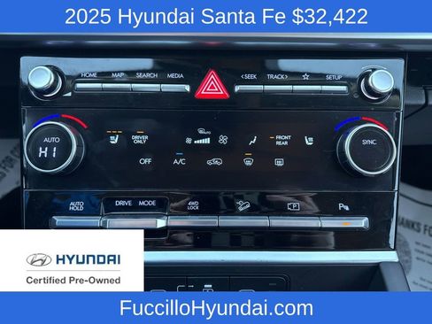 Certified 2025 Hyundai Santa Fe SEL image 21