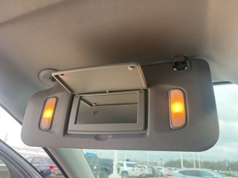 Used 2023 GMC Acadia SLE w/ Driver Convenience Package image 37