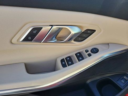 Used 2021 BMW 330i Sedan w/ Premium Package image 38